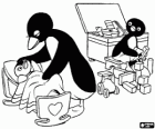 Pingu spelen terwijl haar moeder zorgt voor haar kleine zusje Pinga