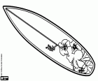 Een prachtige surfplank versierd met bloemen
